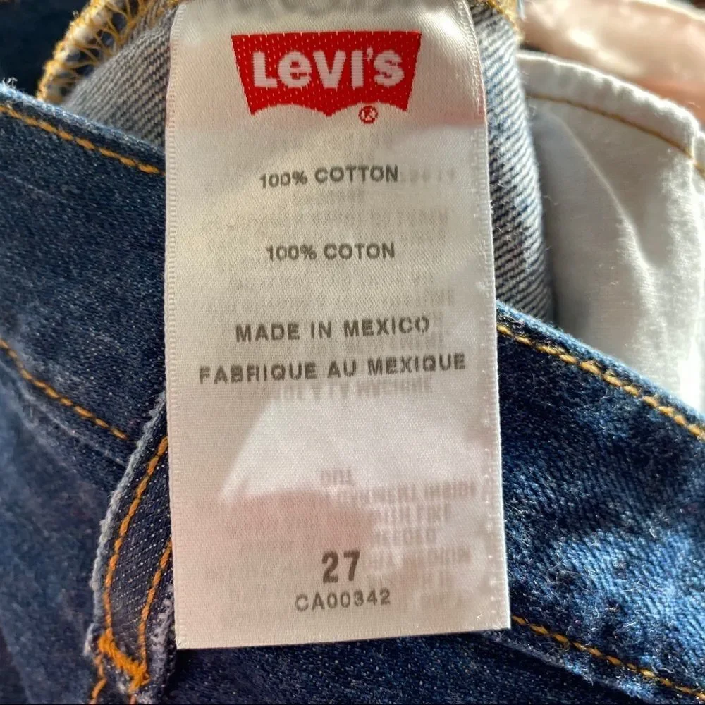 LEVI’S 501 Raw Hem Medium Wash Button Fly Short - Picture 7 of 11